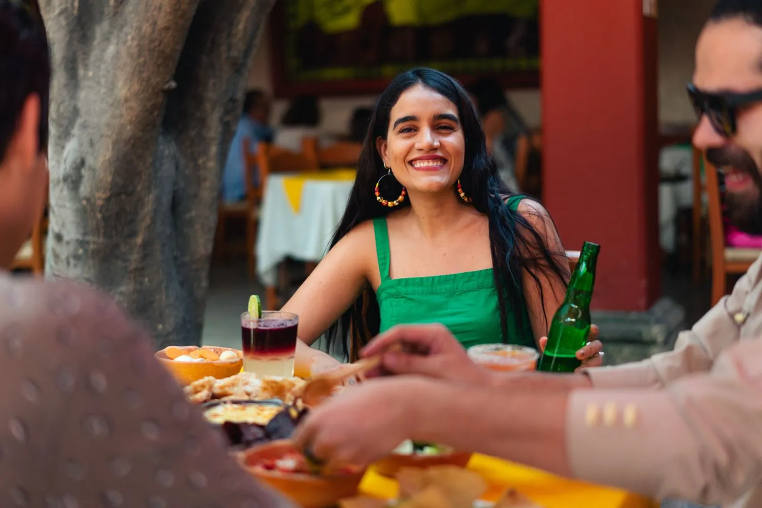 Comida latina y control de peso: guía práctica para comer bien sin abandonar tu cultura